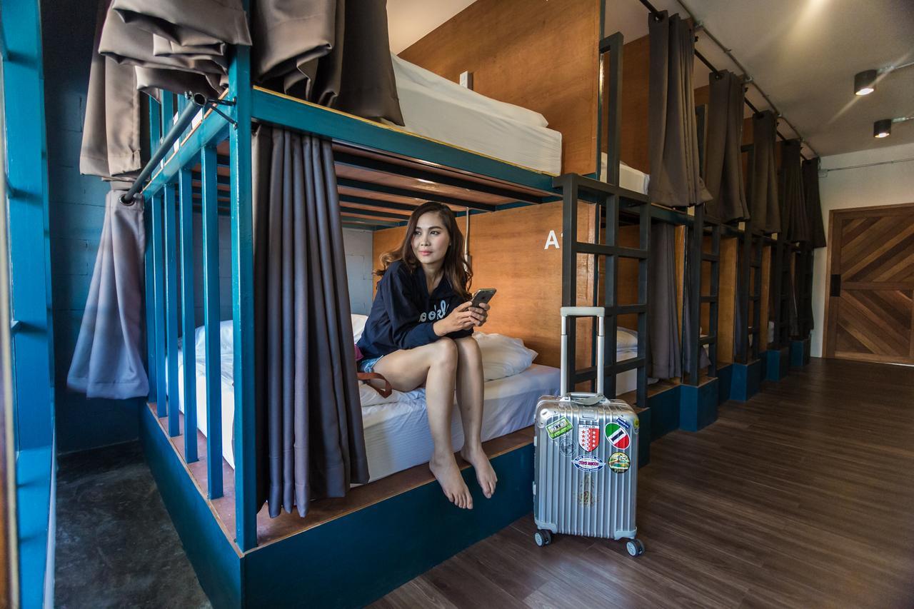 Funwahn Hostel And Cafe Csiangmaj Kültér fotó