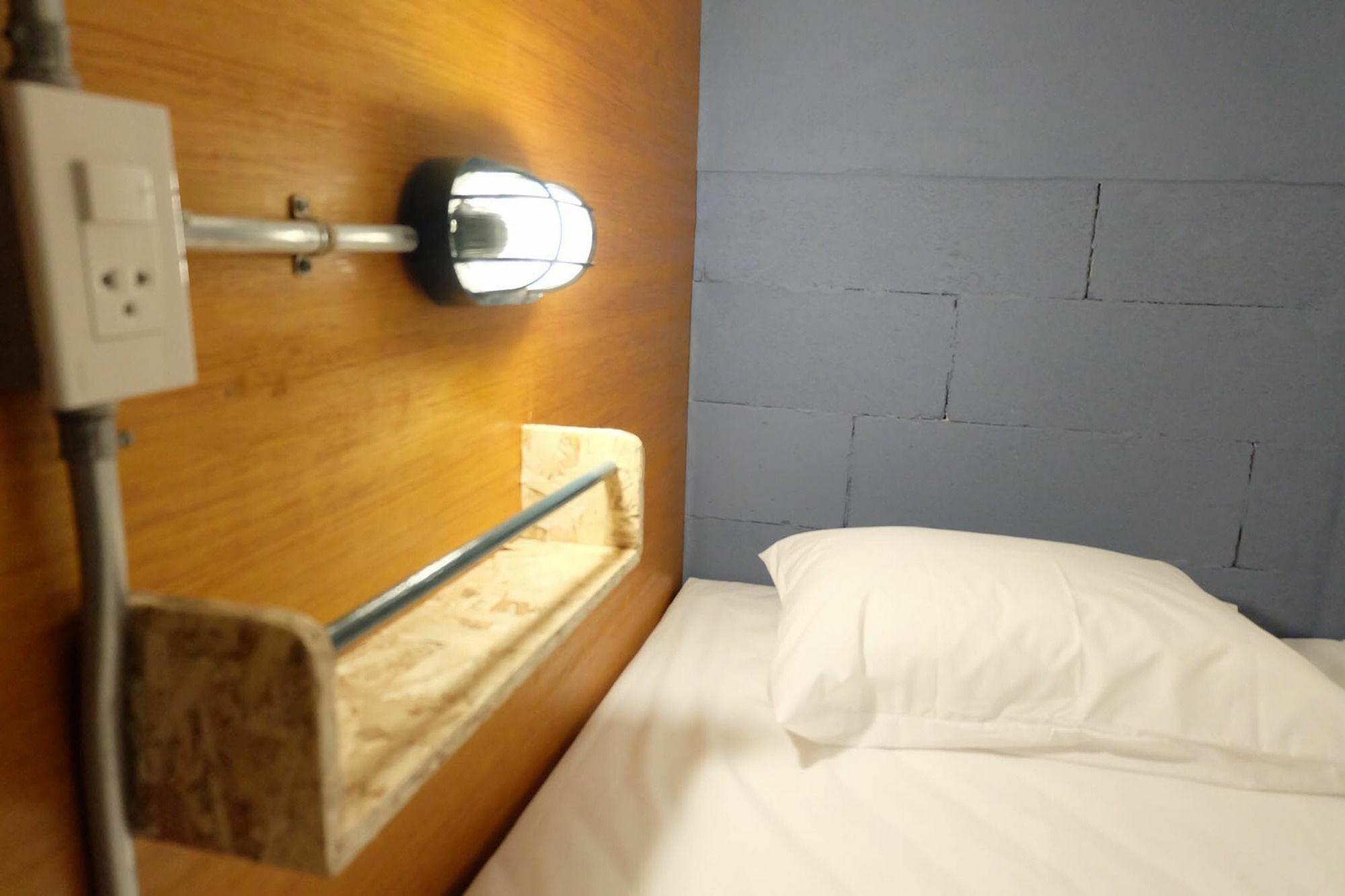 Funwahn Hostel And Cafe Csiangmaj Kültér fotó