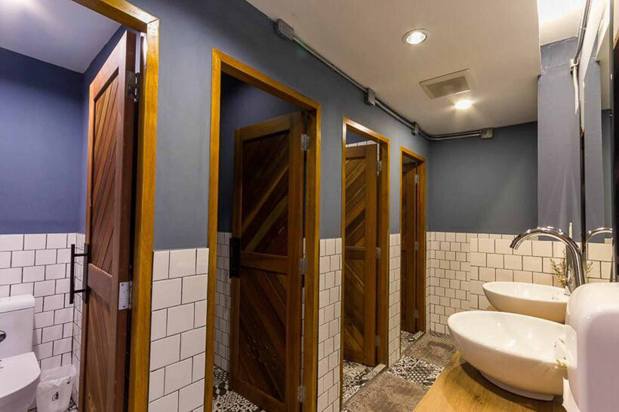 Funwahn Hostel And Cafe Csiangmaj Kültér fotó
