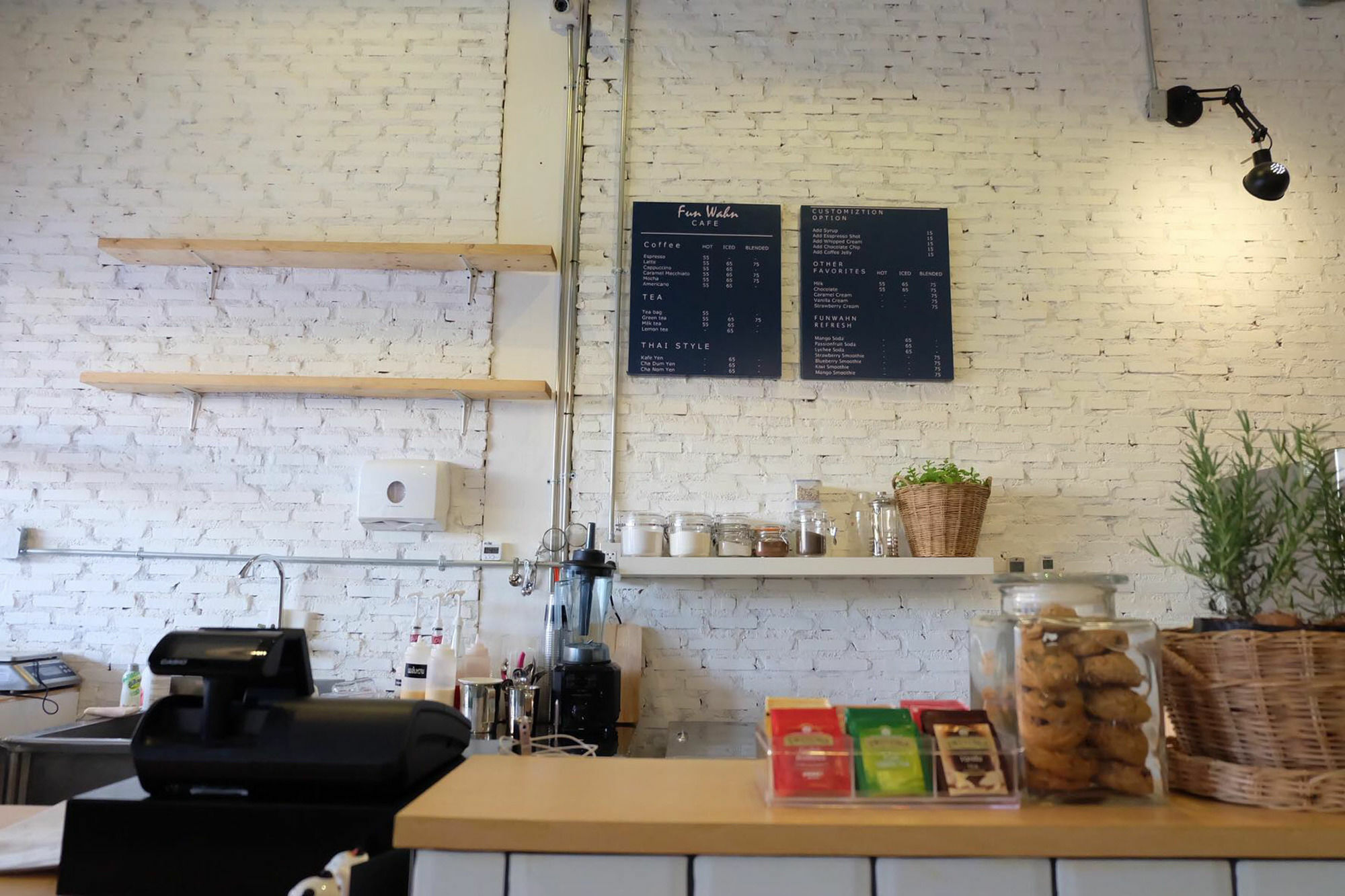 Funwahn Hostel And Cafe Csiangmaj Kültér fotó